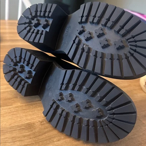 MICHAEL KORS ⭐️ 3” leather loafers - Picture 7 of 11